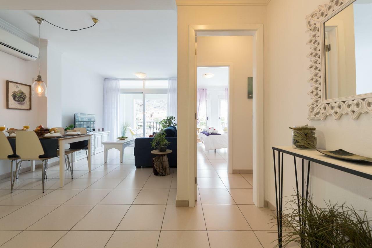 Mogan Beach | CarmitAtHome Puerto De Mogan Exterior foto